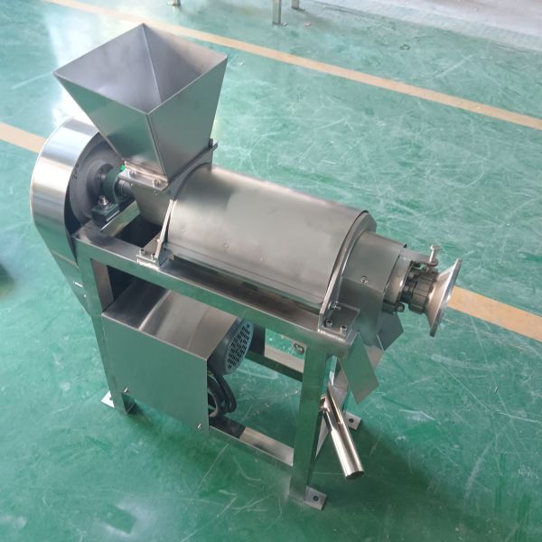 Easy To Operate 304 Stainless Steel Durable Screw Juicer With Different Output Can Be Customized