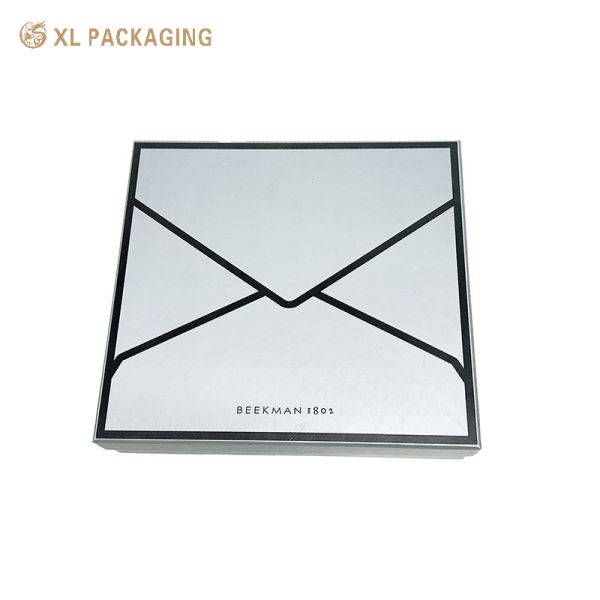 XL Packaging Custom Printed Cosmetic Boxes Personalized Beauty Product Packaging Custom Elegant Cosmetic Paper Box Packaging Top And Bottom Box For