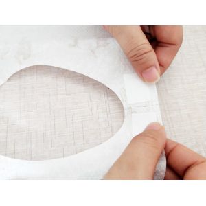 Baby Paper Aprons NonWoven Disposable Paper Bibs WaterProof