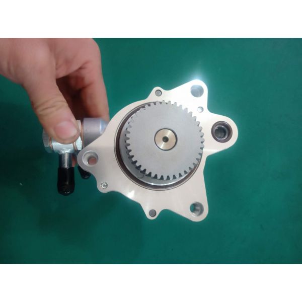 14650-7T401 Branke Vacuum Car Steering Pump For NISSAN QD32