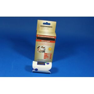 0.96'' Omron Fingertip Pulse Oximeter With 2 AAA Batterries