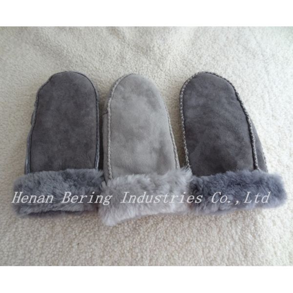 Wholesale Economic Soft Hand Sewn Double Stitching Real Lamb fur Patched Shearling Sheep Skin Cheap Winter Leather Mitten Gloves