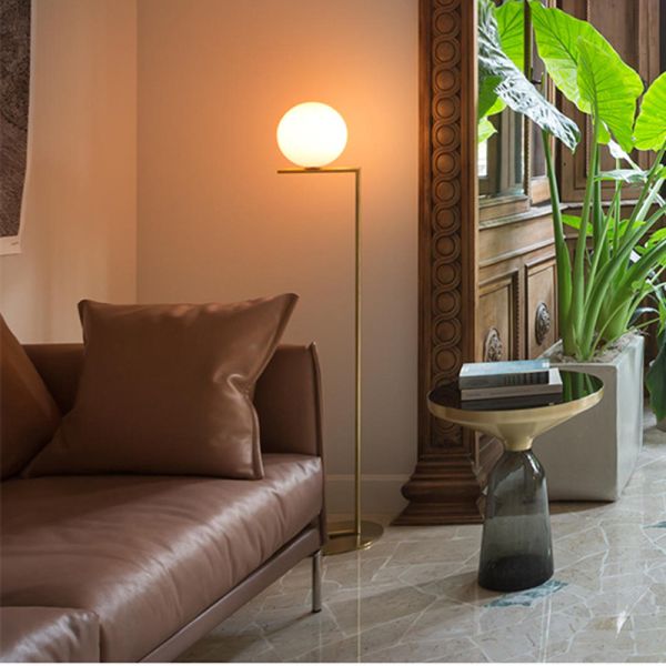Nordic living room floor lamp Simple design bedroom study vertical lamp glass ball floor lamp(WH-MFL-93)
