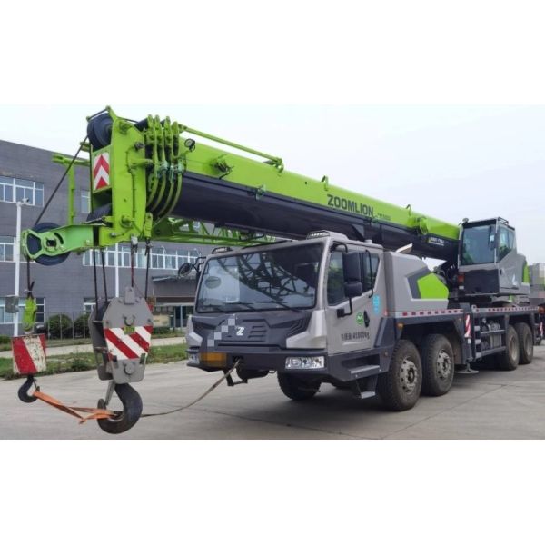Buy Used Zoomlion 50 Tons Truck Crane 500A 2022 Heavy Lifting Old Mobile Cranes at wholesale prices