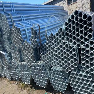Sturdy Metal Scaffold Pipes With Adjustable Heights For Versatile Applications