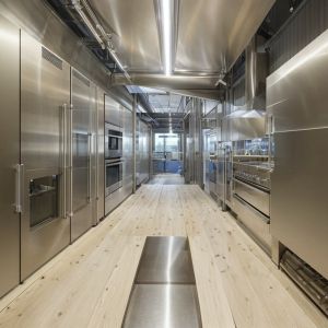 Sophisticated Anti-vibration Stainless Steel Cladding for Musical Instruments