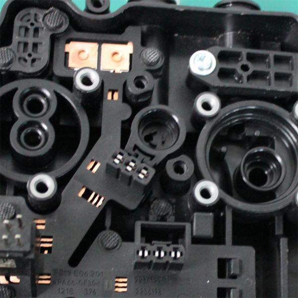 Gold Plated Cylindrical Pulse Plastic Heat Staking Head Heat Staking Plastic Parts