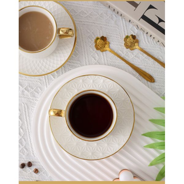 Customized Color Nordic Modern White Ceramic Cup and Saucer Set Bone Tea Cups Saucers