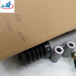 Truck Weichai Engine Parts Clutch Master Cylinder WG9123230024