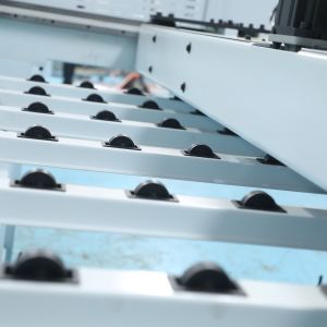 Automatic High Precision Cutting Machine CNC Panel Saw BHMNP330B