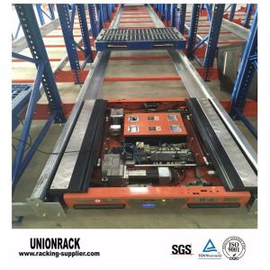 Quality Q235 Steel Shuttle Pallet Racking 2000KG Radio Controller for sale