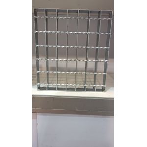 Quality 1/4&quot; 19 W 4 Mild Carbon Serrated Steel Bar Grating For Platform Walkway and stair treads for sale