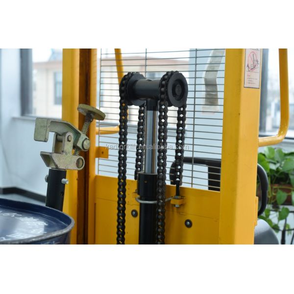 300kg Drum Handling Solutions DC Powered Hydraulic Semi Electric Drum Stacker