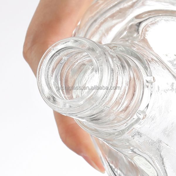 500Ml 700ml Empty Vodka Bottles Glass Whiskey Bottles for Champagne Requirements