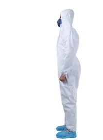 Chemical Resistant Disposable Medical Gowns Anti Static Particle Protection