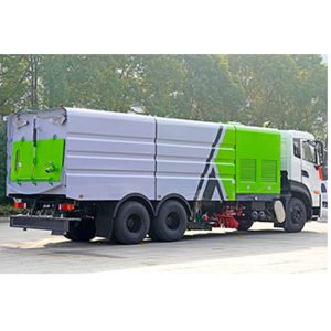 Dongfeng Tianlong 9 Square Diesel Large Washing And Sweeping Car For Road