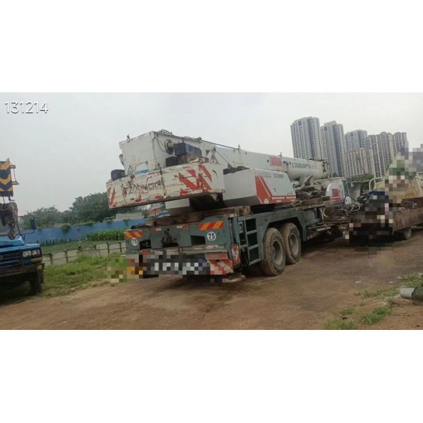 2011 Good Original Condition Zoomlion 50V 50t Truck Crane Used Crane Lifting Equipment for Sell in Original Paint