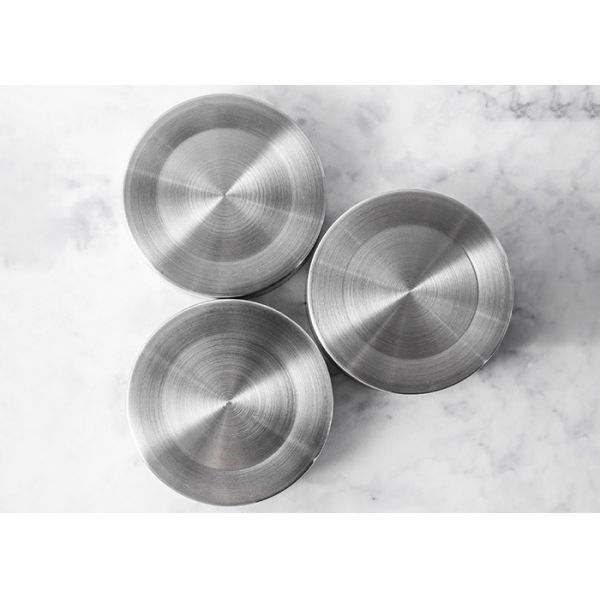 Portable Small Sealable Glass Jars With Lids 180ml 330ml 500ml Cylindrical Shape