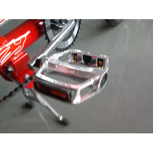 Adult Chopper Bicycles Chopper Pedal Bike with 24-20 Wheel Size and Gross Weight 23KG