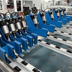 Durable CNC Wood Cutting Equipment Automatic Panel Saw Machine