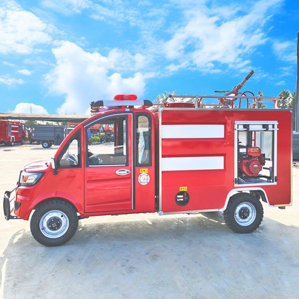 Mini Fire Truck New Condition 4x2 Drive Wheel Electric Fire Fighting Vehicle Hot