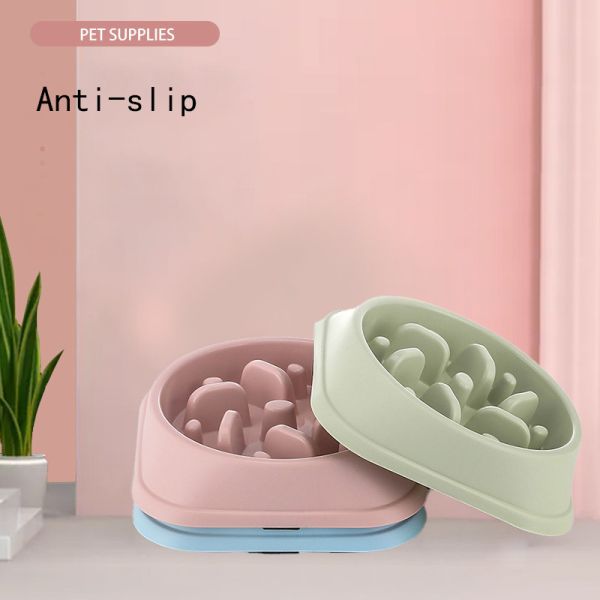 PP Material Spiral Dog Slow Feeder For Outdoor Dog Feeding Station