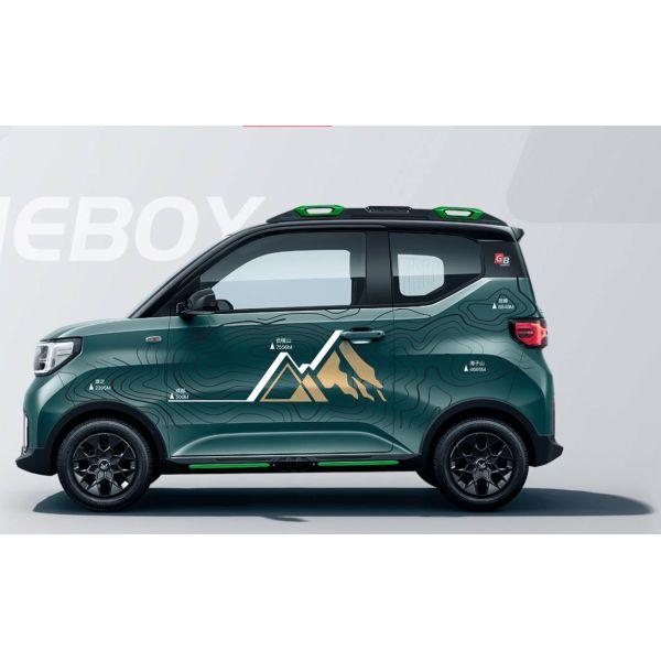 Mini Family Sports Cars 2023 Wuling Mini EV Electric Cars in Pure Electric with Maximum Power 30kW 41Ps