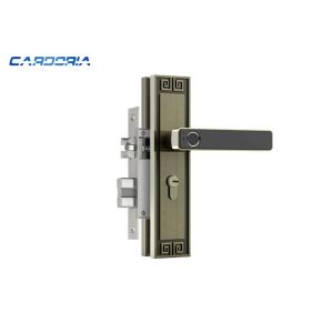 China Sturdy Fingerprint House Door Lock With Rechargeable Lithium Battery on sale