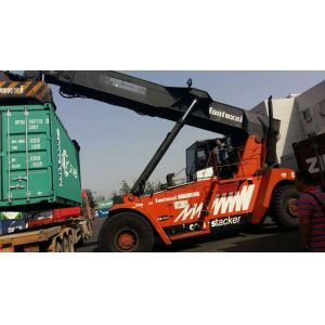 New Battery Used Reachstacker Lifting Stacker Diesel Engine Power Source