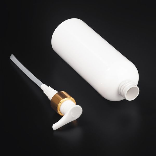 OEM Cosmetic Lotion Bottle , Reusable Gold Pump Bottle For Thick Cream