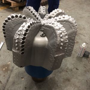Quality Drilling Tool 17-1/2 Inch PDC Diamond Bit for sale