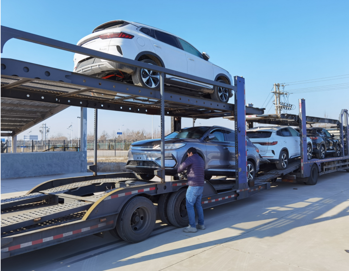 2024 Made BYD EV Car 5 Seats Electric Adult Vehicle Automotive Electric Car with Fast Charge 0.5 Hours Charging Time