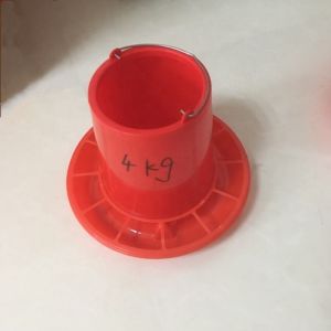 1.5KG 2.5KG 4KG Plastic Feeders For Poultry Plastic Dome Chicken Feeder