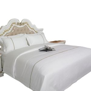 Hotel Bed Sheet Set in 100% Cotton with 300tc Thread Count and GOOSE DOWN