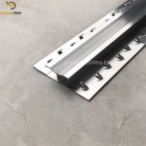 Self Adhesive Metal Carpet Transition Strip Shiny Silver With Grippers