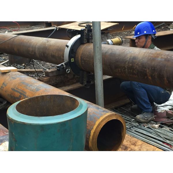 24'' - 30'' Lighter Aluminium Pipe Cold Cutting And Beveling Machine Electric Motor