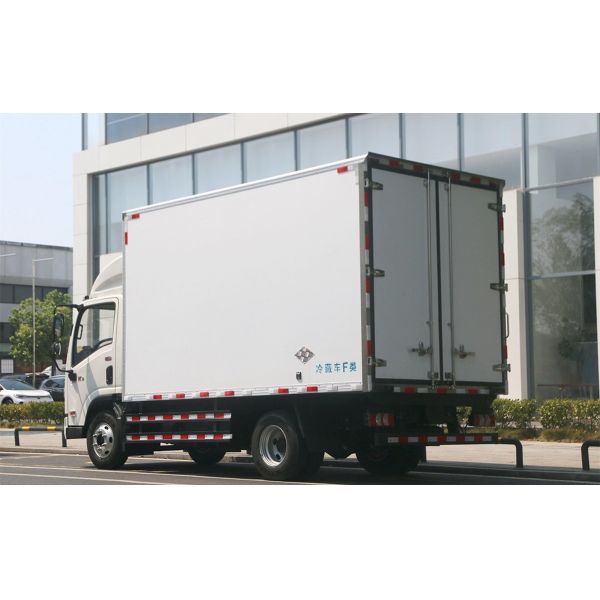 Jianghuai Weiling K5 150 Horsepower 4X2 4.015 Meters Single-row Refrigerated Truck (National One to Six)