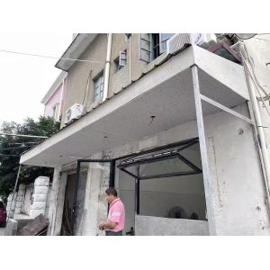 Thermal-Efficient Folding Window Assembly Retaining Interior Warmth During