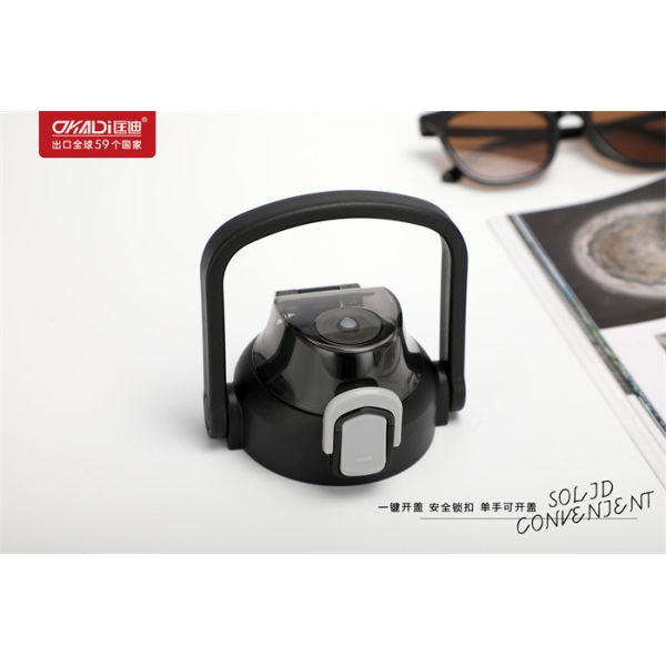 Modern Customized Unisex Plastic Sports Bottle 500ml Capacity