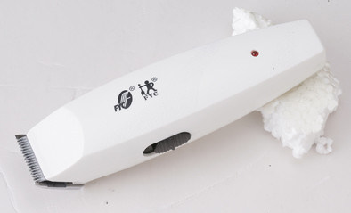 Buy Tourmaline Coating Battery Powered Hair Clippers With ON / OFF Switch at wholesale prices