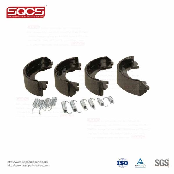 SPRINTER 5-t Box 906 Brake Pad Set 9064200320 by SQCS for Mercedes Benz W906