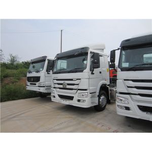 ZZ4257S3241W White Tractor Trailer Truck With HW19710 Transmission