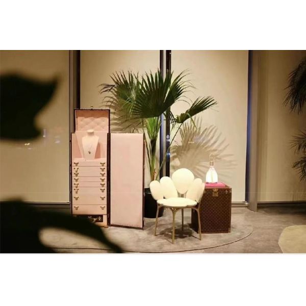 Nordic Hotel Restaurant Furniture Dining Room Petal Shaped Stainless Steel Minimalist Dining Chair