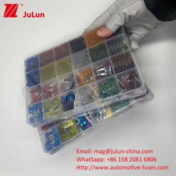 Buy Cars SUVs Trucks 10A 58V Blade Fuse Automotive Auto Vehicle Circuit Breakers For Business at wholesale prices