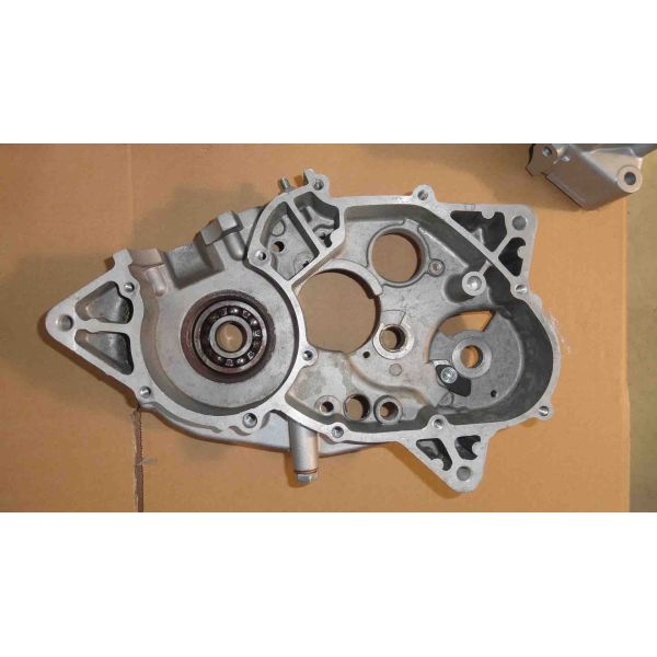 Buy SUZUKI AX100 ENGINE CRANKCASE SET at wholesale prices