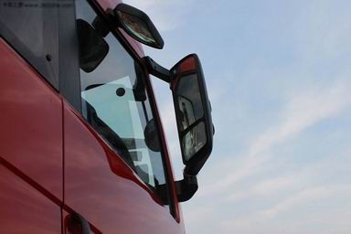 50 tons Sinotruck HOWO Heavy Duty Dump Trucks with Driving Overloading Capacity for mining