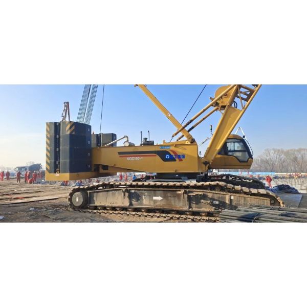 XGC150-1 5 Shaft Number Crawler Crane with 130 Tons Lifting Capacity at