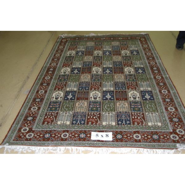 Buy handknotted persian silk rug/handmade silk rug/traditional silk rug at wholesale prices