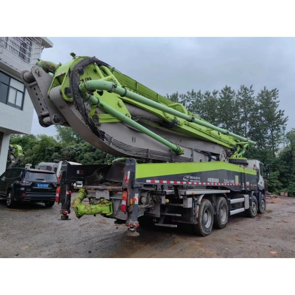 56m Concrete Pump Vibrating Amplitude 2.6mm for Zoomlion Mercedes Truck Hydraulic Pump