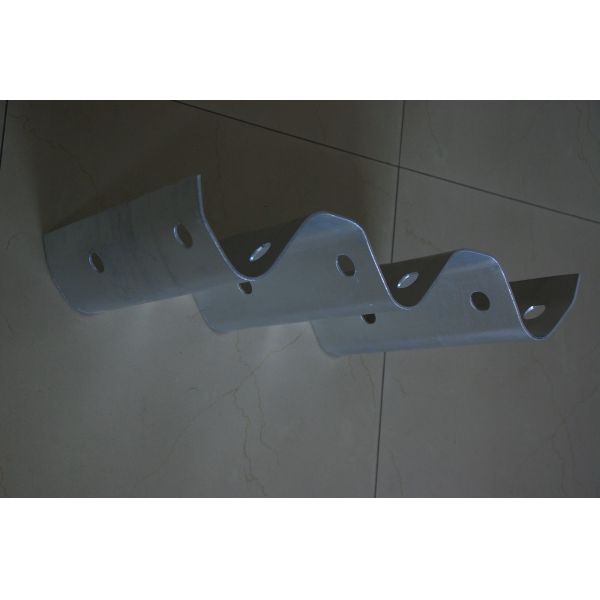 Strong Plasticity Highway Guardrail Systems , Portable Guardrail Fishtail End